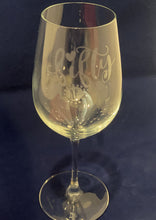 Load image into Gallery viewer, ETCHED WINE GLASS
